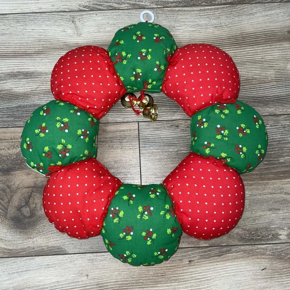 Vintage Handmade Hand‎ Sewn Fabric Christmas Wreath Country Kitschy 13